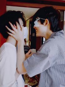 天美蜜桃果冻一区